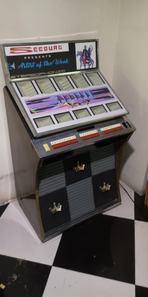 1961-SEEBERG-AY160-JUKEBOX-COSTA-RICAf3a685f312302339.jpg