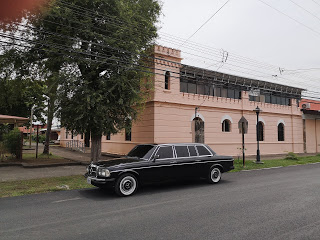 Antigua-comandancia-de-Puntarenas.-CENTRAL-AMERICA-MERCEDES-LWB-W123-LANGb26ee3de71c1b681.jpg