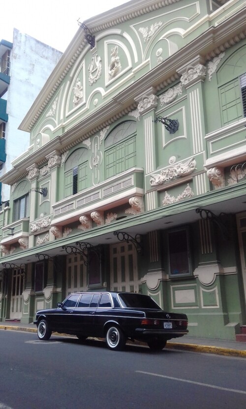 CLASSIC-HISTORY-Teatro-Variedades-CENTRAL-AMERICA-LIMOUSINE-MERCEDES-LWB-LANGa23b9cf1fa9ef753.jpg