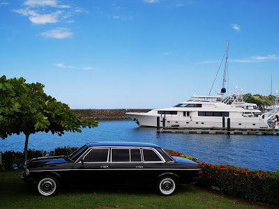 MERCEDES-300D-AND-COSTA-RICAN-YACHT.-LOS-SUENOS-MARINAd271a0614d1f2ba3.jpg