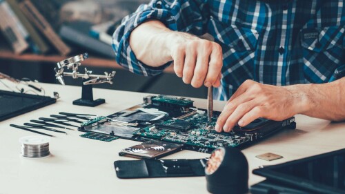 f85f2d5c6c_50184523_maintenance-informatique-ordinateur73ff19e3a46fb8fc.jpg